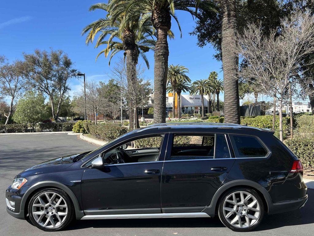 used 2017 Volkswagen Golf Alltrack car, priced at $11,990