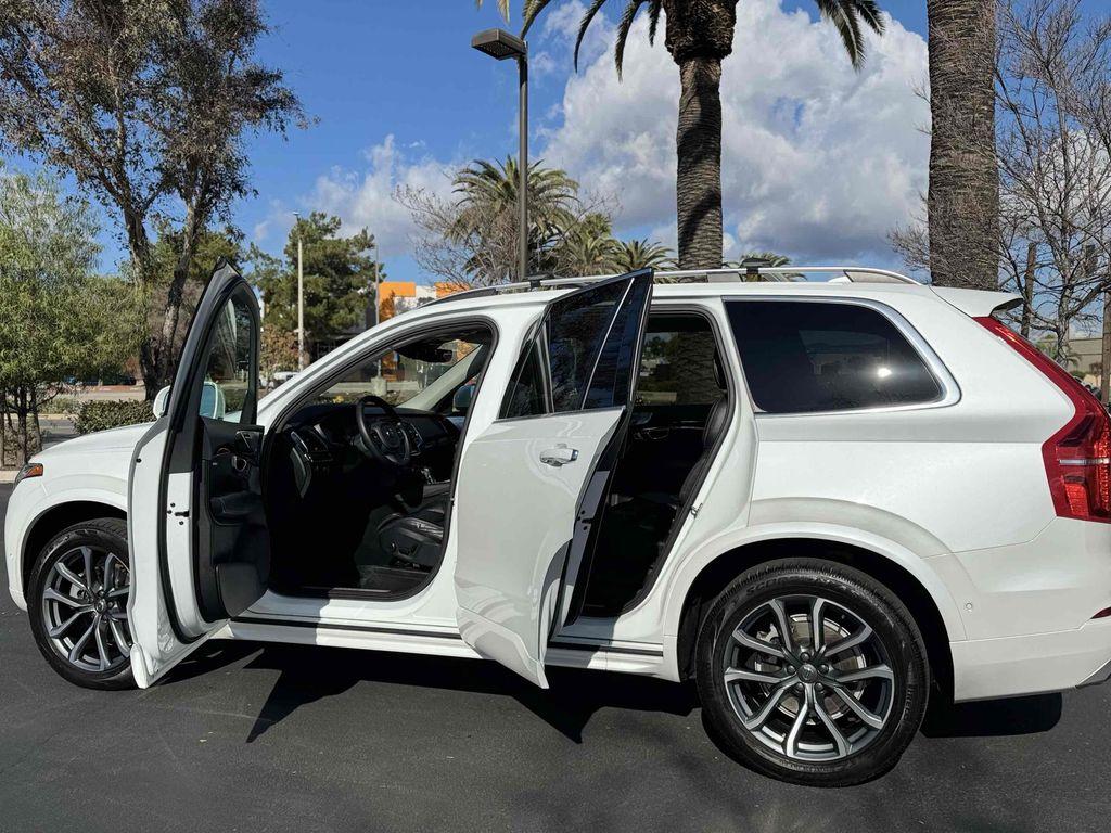 used 2018 Volvo XC90 car, priced at $18,990