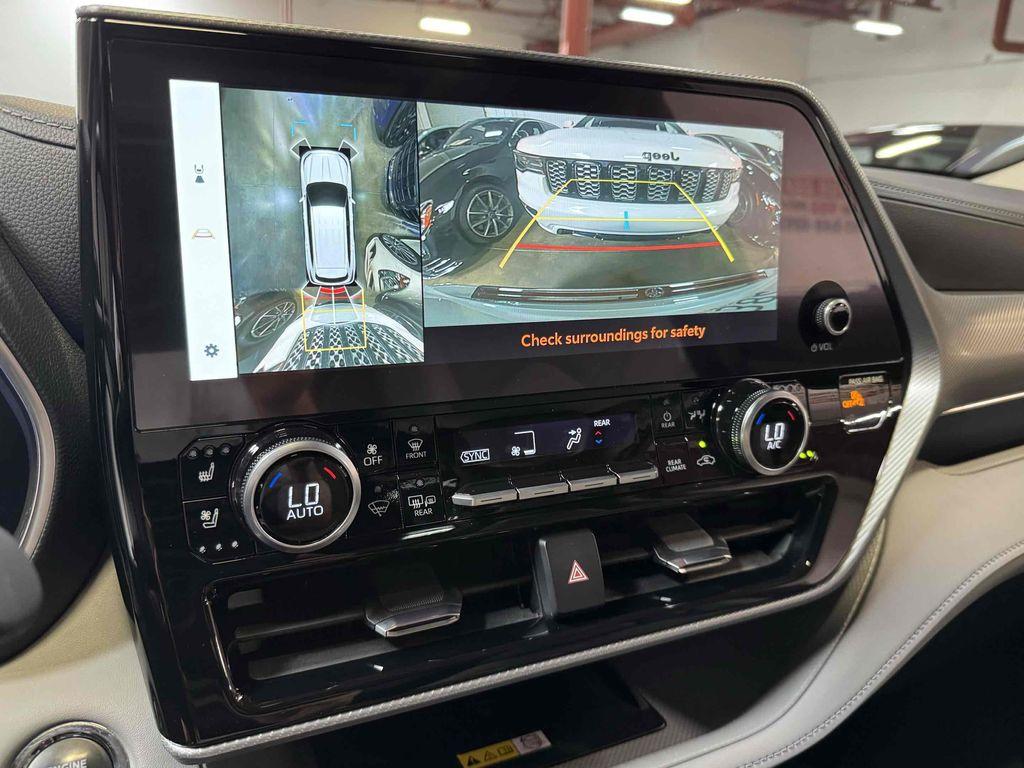 used 2023 Toyota Highlander car, priced at $38,990