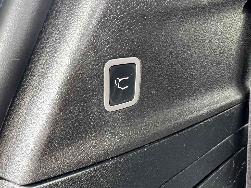 used 2019 Chrysler Pacifica car, priced at $15,890