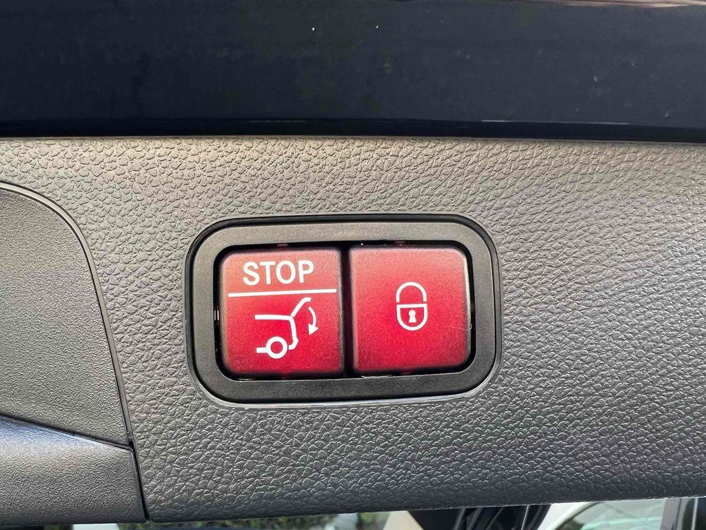 used 2020 Mercedes-Benz GLC 300 car, priced at $19,200