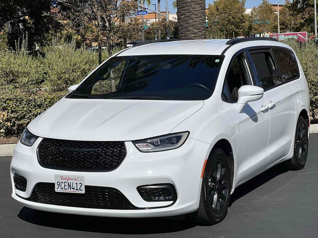 used 2021 Chrysler Pacifica car, priced at $16,700