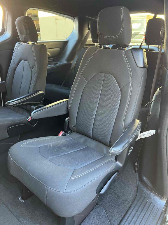 used 2021 Chrysler Pacifica car, priced at $16,700