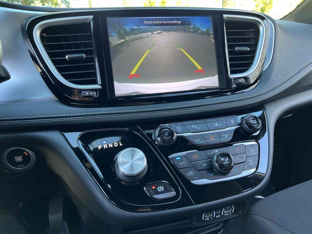 used 2021 Chrysler Pacifica car, priced at $16,700