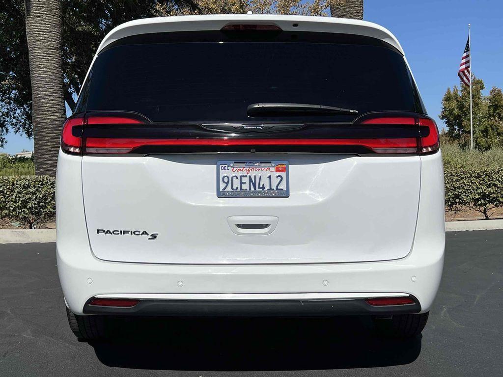 used 2021 Chrysler Pacifica car, priced at $16,700