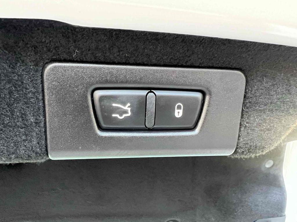 used 2018 Maserati Quattroporte car, priced at $19,490