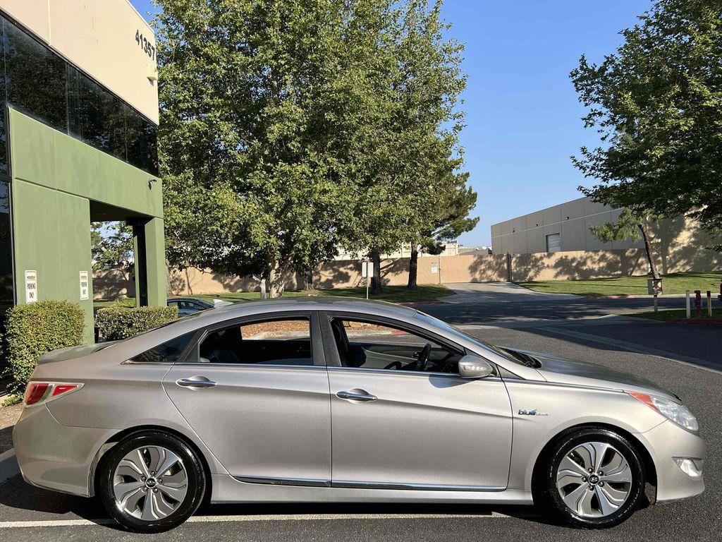 used 2013 Hyundai Sonata Hybrid car, priced at $1,990
