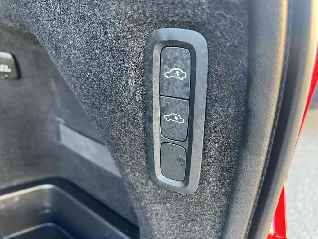 used 2019 Volvo XC90 car, priced at $18,990