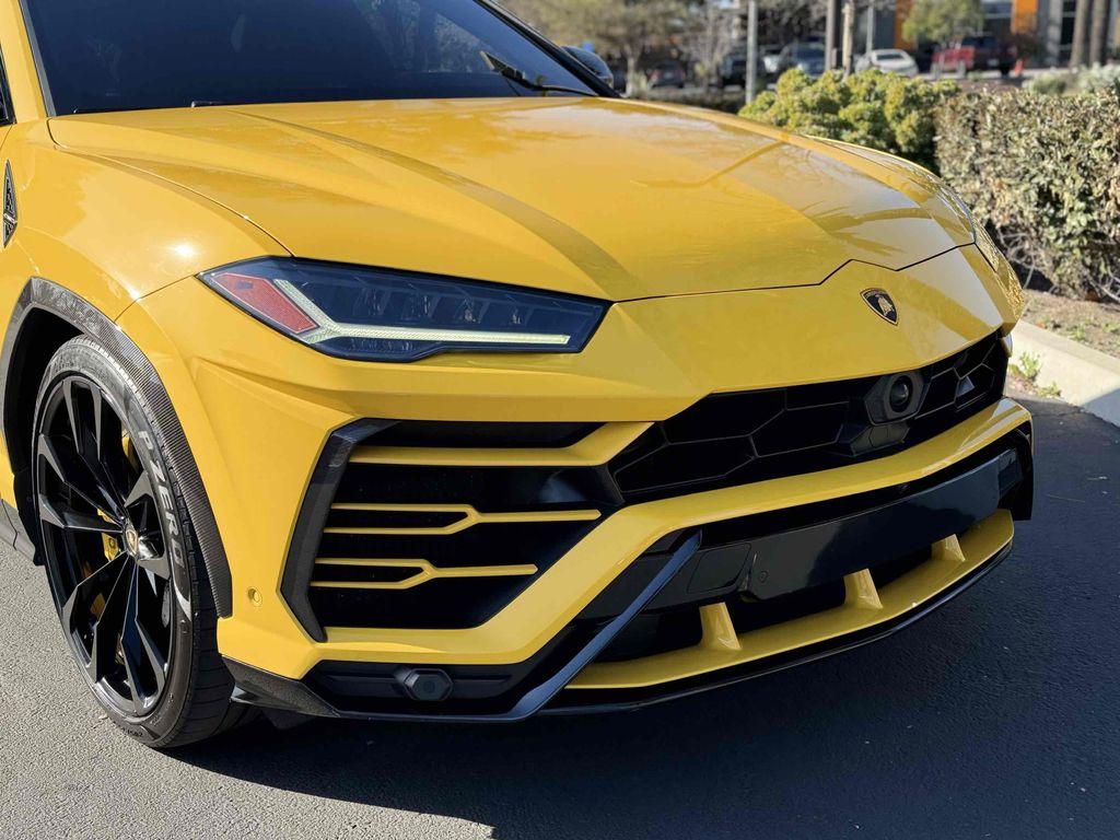 used 2021 Lamborghini Urus car, priced at $188,990