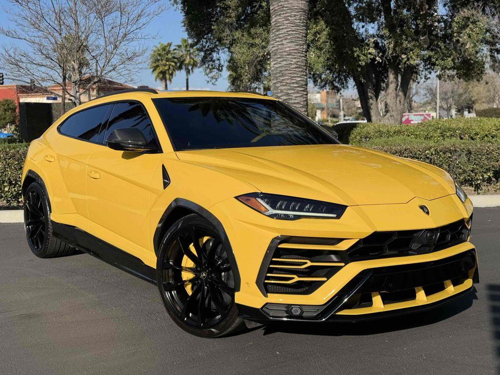 used 2021 Lamborghini Urus car, priced at $188,990