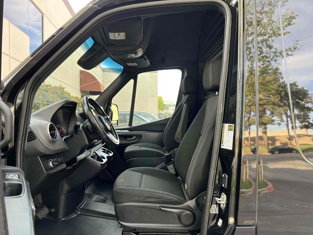 used 2023 Mercedes-Benz Sprinter 2500 car
