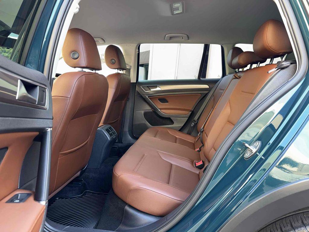 used 2019 Volkswagen Golf Alltrack car, priced at $14,990