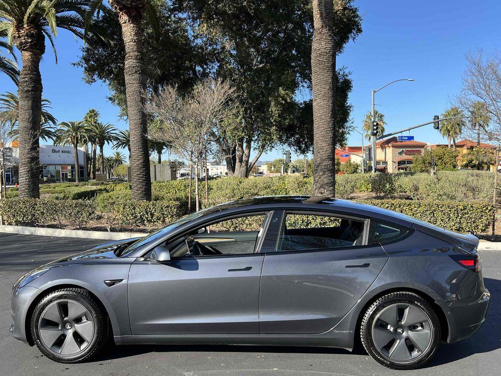 used 2021 Tesla Model 3 car, priced at $18,500