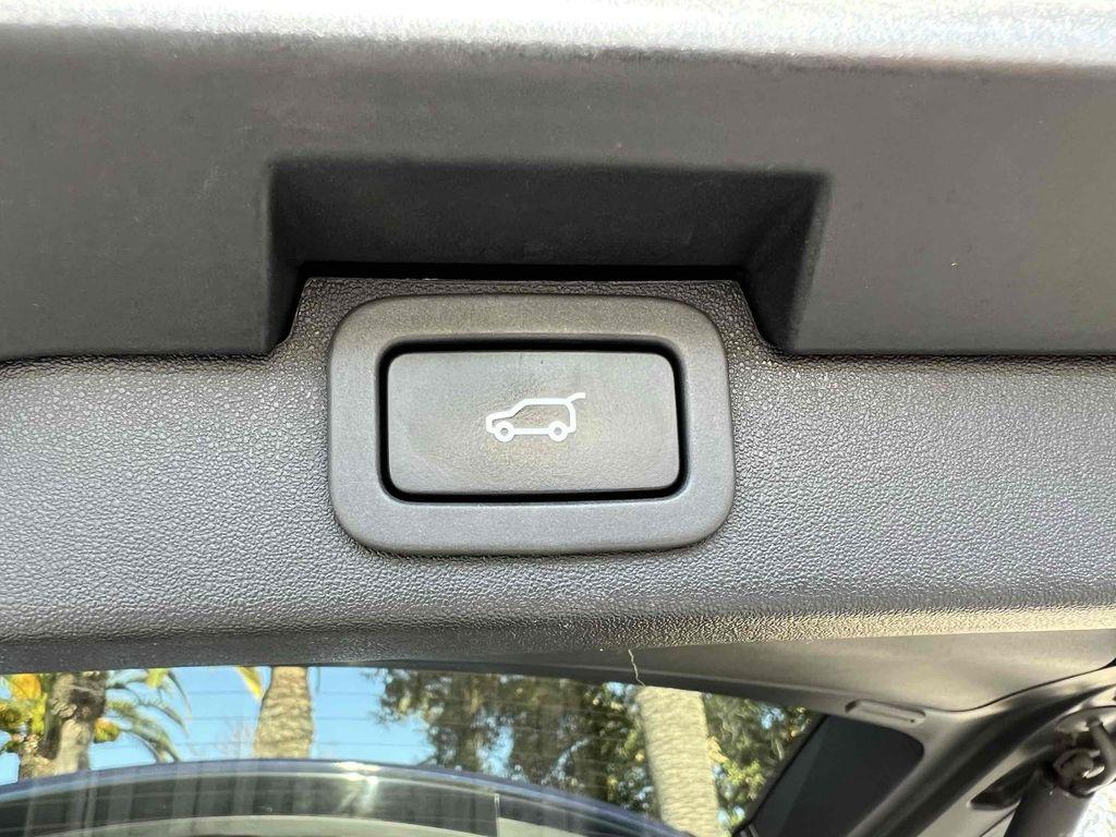 used 2019 Land Rover Discovery car, priced at $19,990