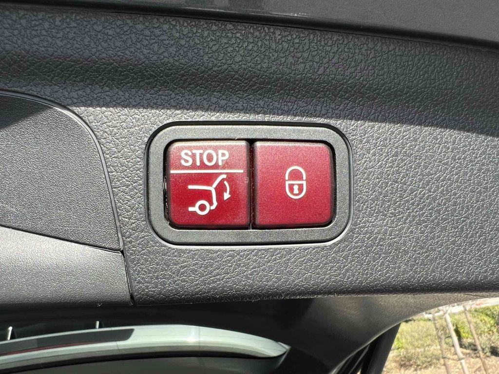 used 2022 Mercedes-Benz GLE 350 car, priced at $33,490