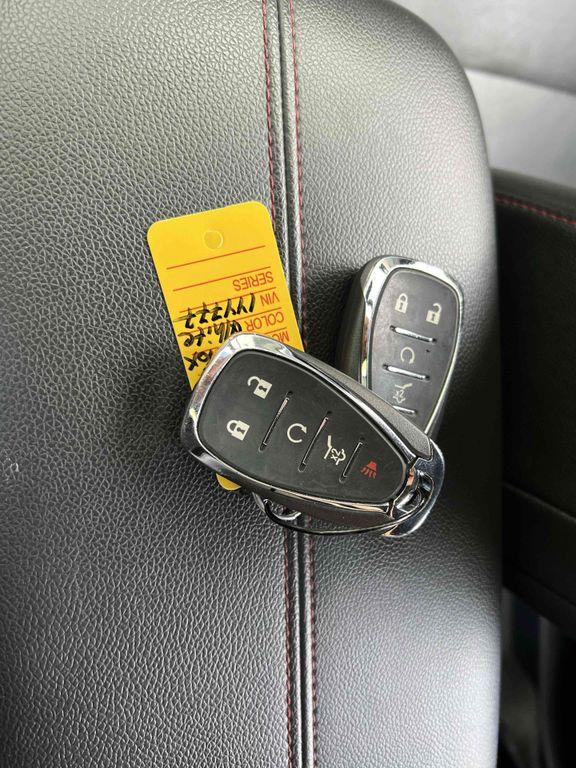 used 2023 Chevrolet Equinox car, priced at $22,990