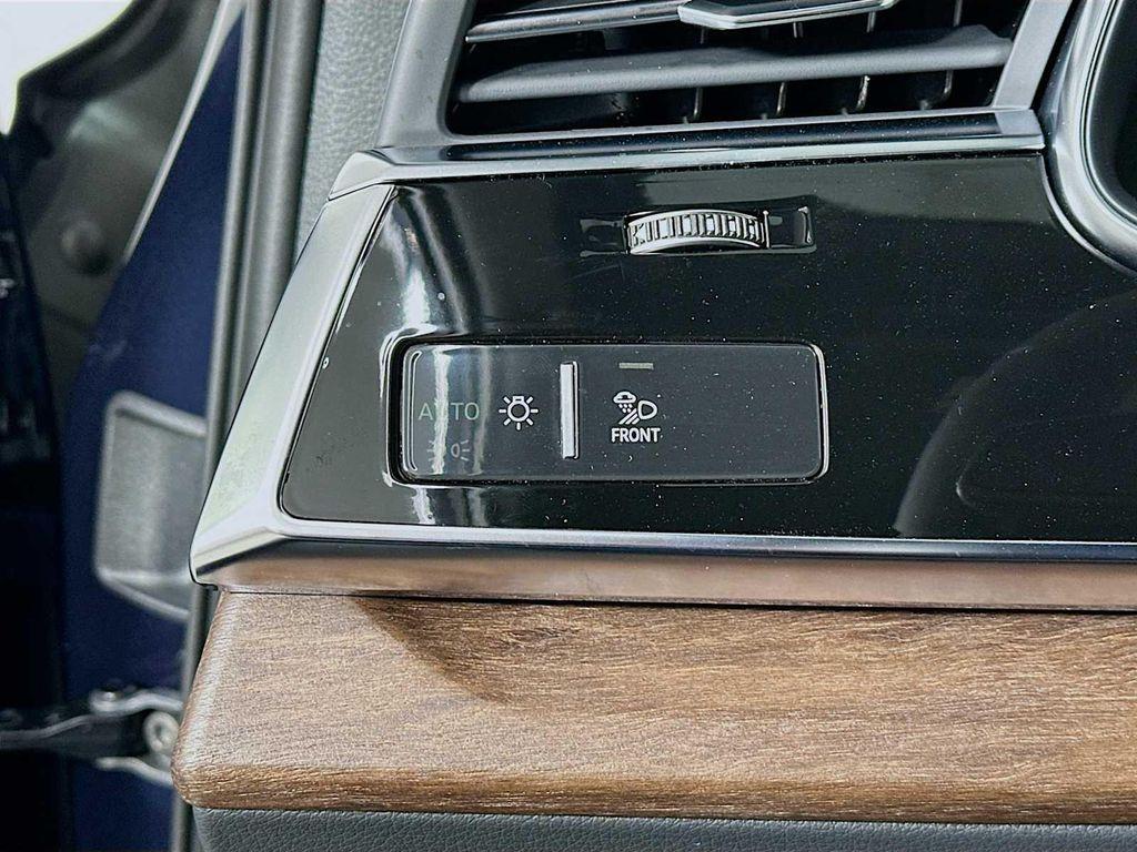 new 2026 Audi Q7 car, priced at $71,120