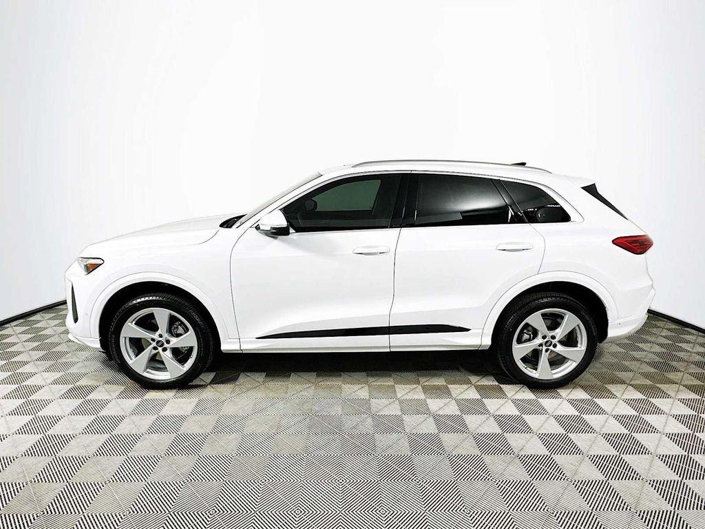 new 2025 Audi Q5 car, priced at $60,890