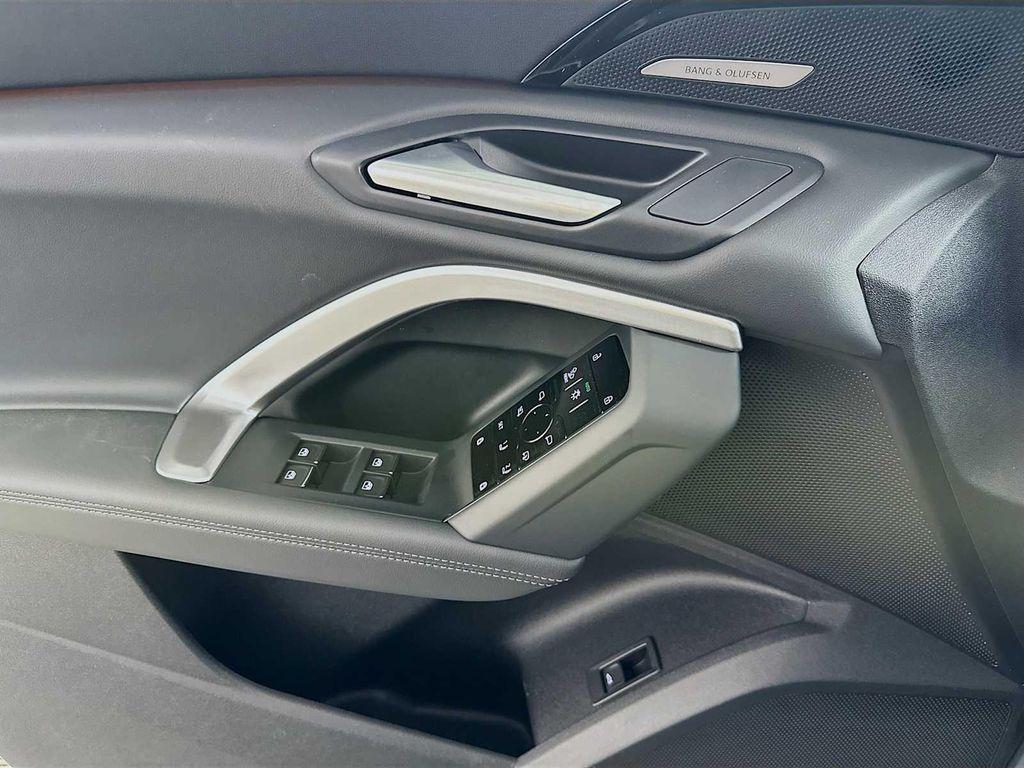 new 2025 Audi Q5 car, priced at $63,190