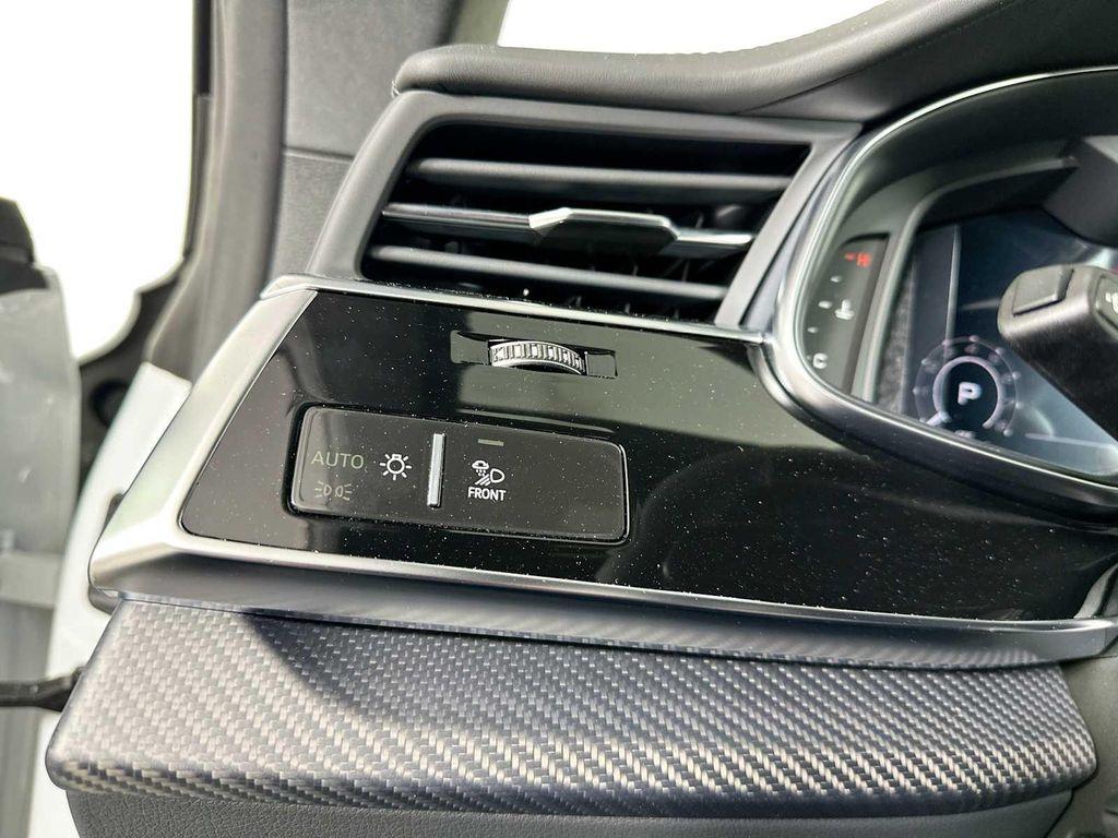new 2025 Audi RS Q8 car, priced at $152,690