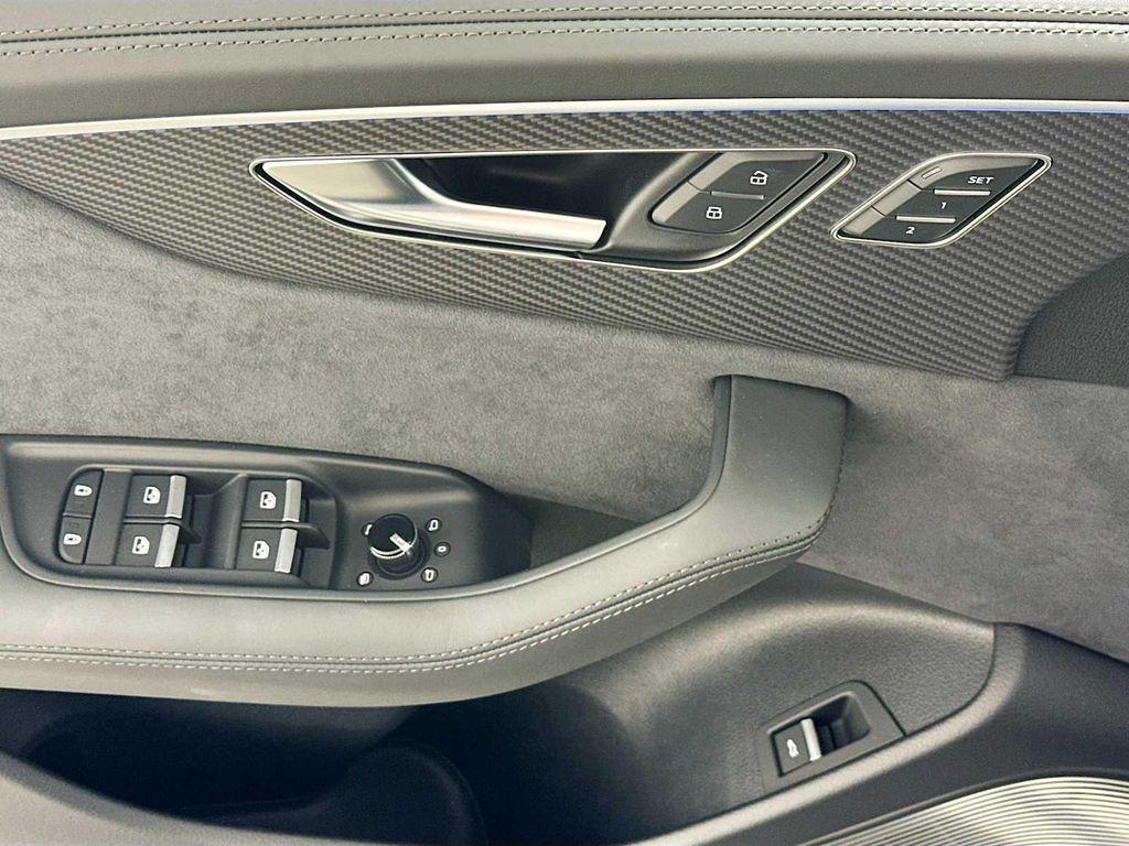 new 2025 Audi RS Q8 car, priced at $152,690