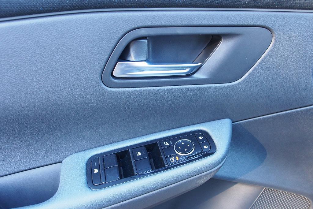 new 2026 Nissan Leaf car, priced at $33,552