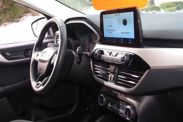 used 2022 Ford Escape car, priced at $19,391