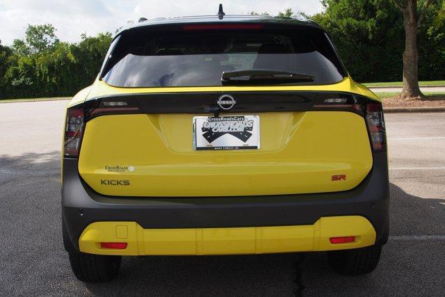 new 2025 Nissan Kicks car, priced at $29,010