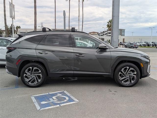 new 2025 Hyundai TUCSON Hybrid car, priced at $37,470