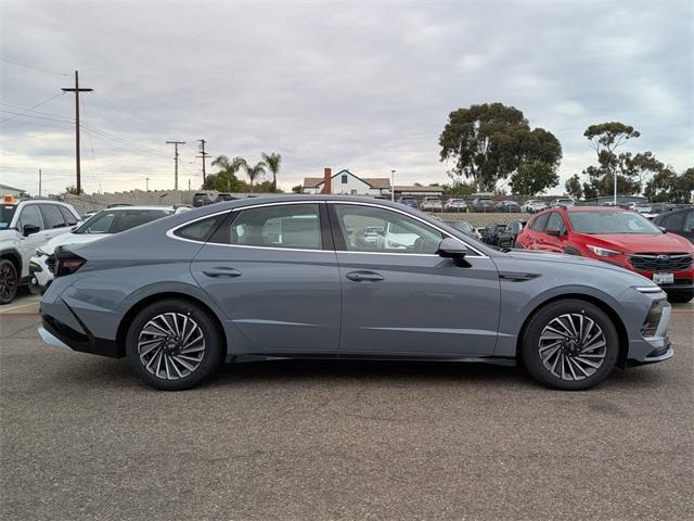 new 2026 Hyundai Sonata Hybrid car, priced at $340,400