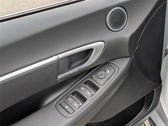 new 2026 Hyundai Sonata Hybrid car, priced at $340,000