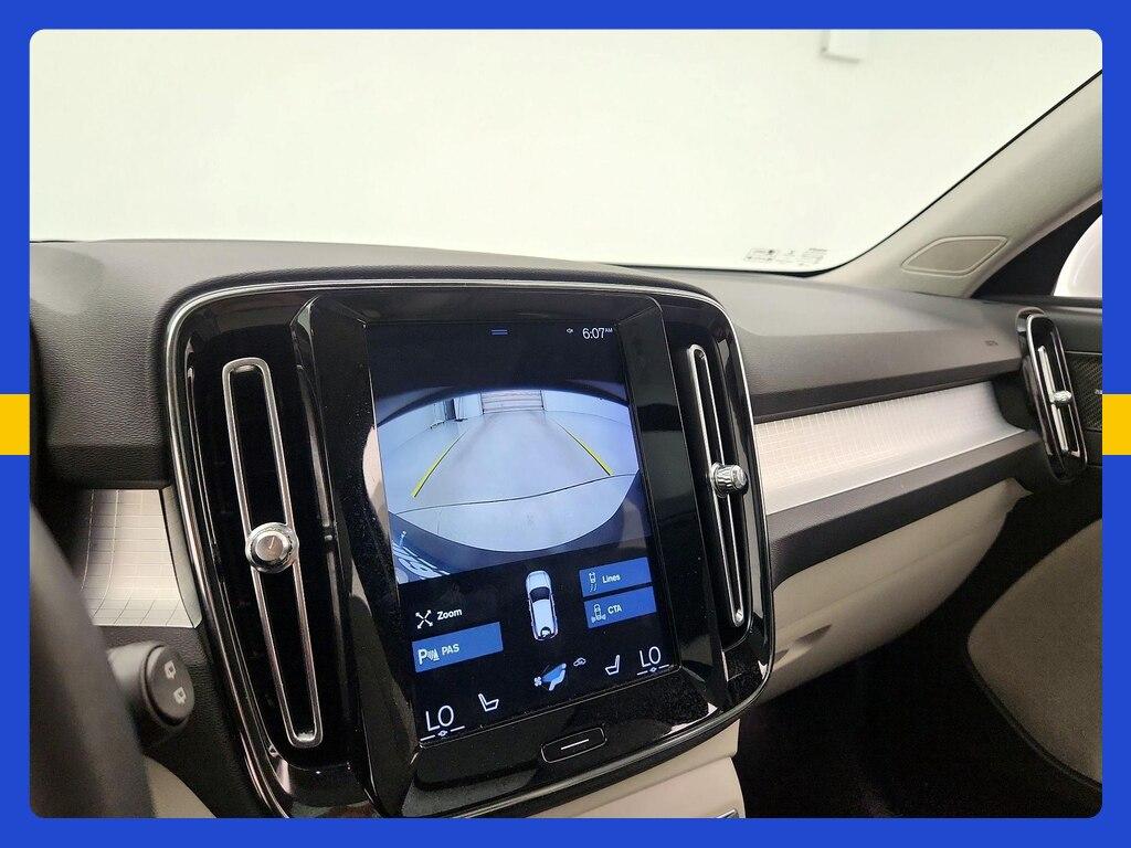 used 2020 Volvo XC40 car, priced at $25,998