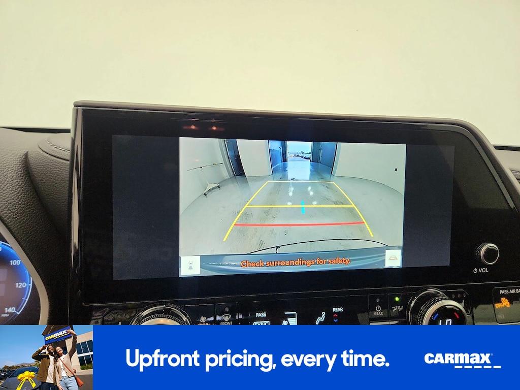 used 2023 Toyota Highlander Hybrid car, priced at $48,998