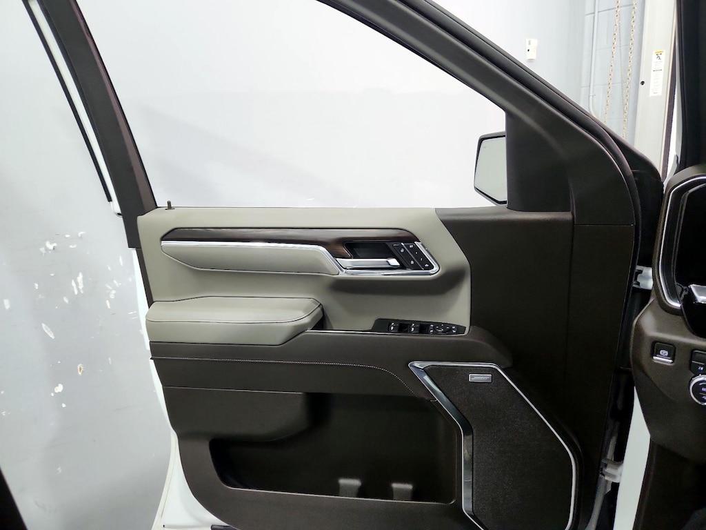 used 2025 GMC Sierra 1500 car, priced at $49,998