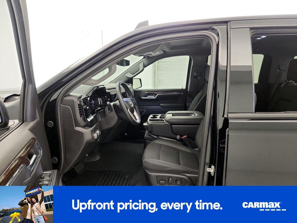 used 2024 GMC Sierra 1500 car, priced at $43,998