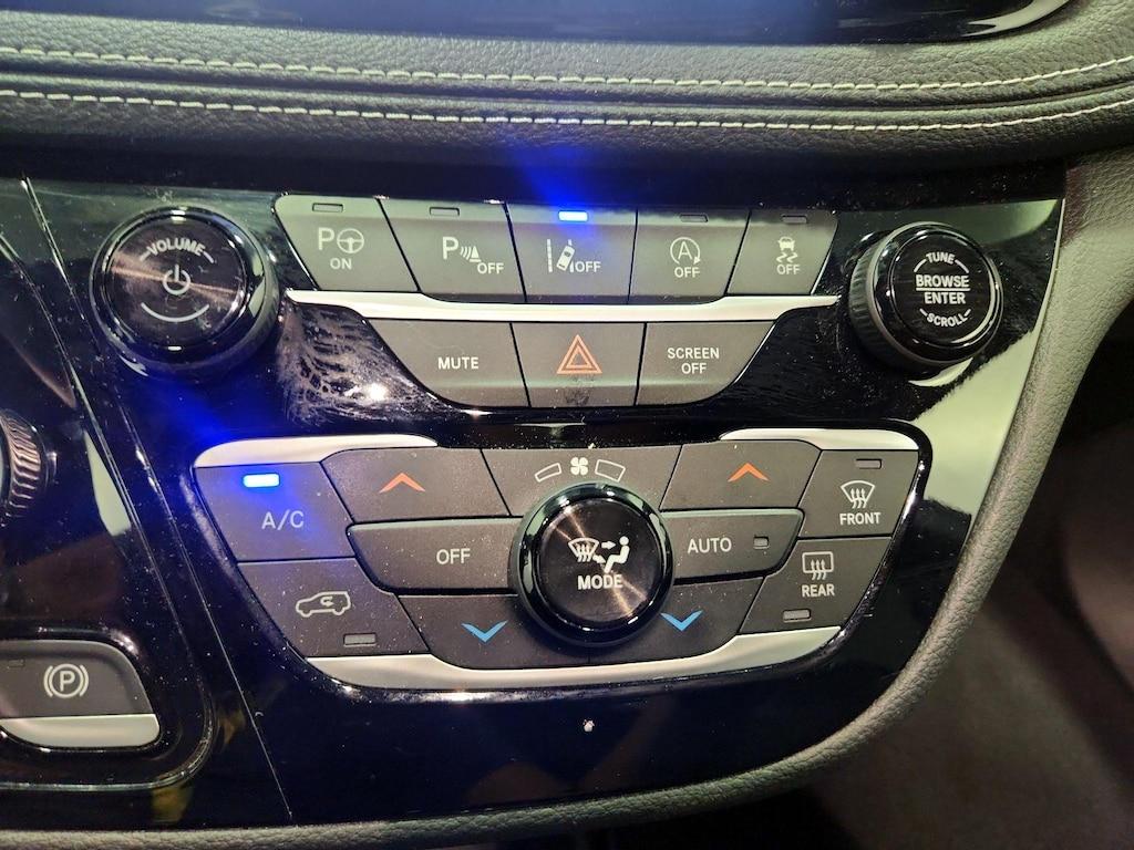 used 2023 Chrysler Pacifica car, priced at $33,998