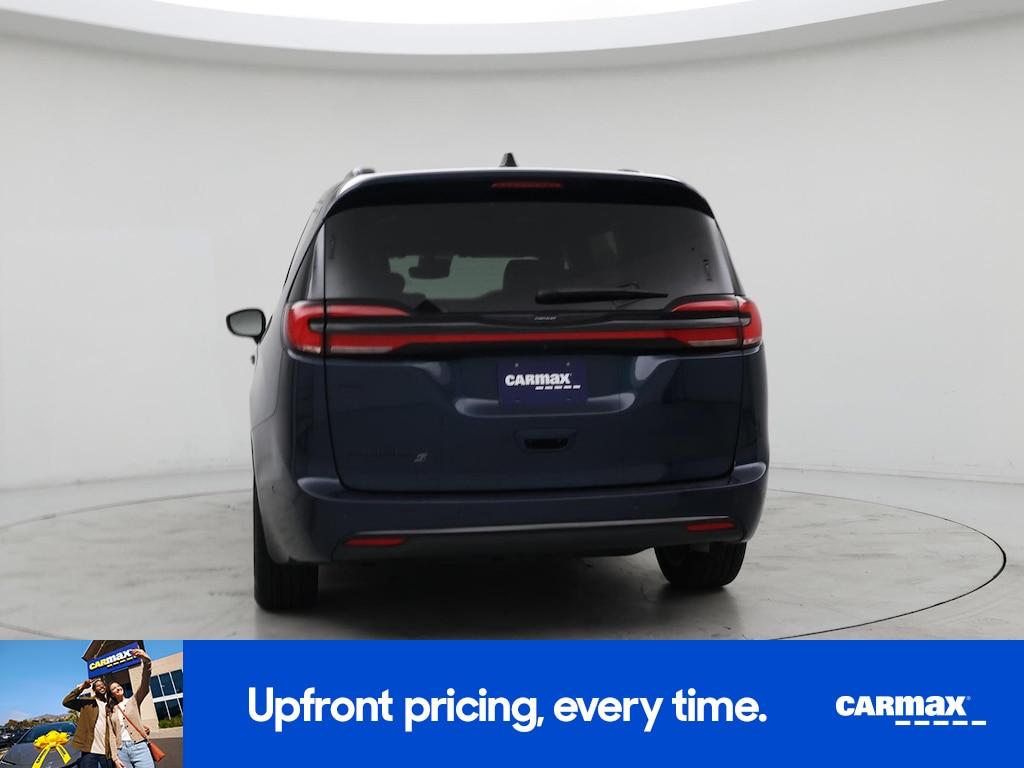 used 2023 Chrysler Pacifica car, priced at $33,998