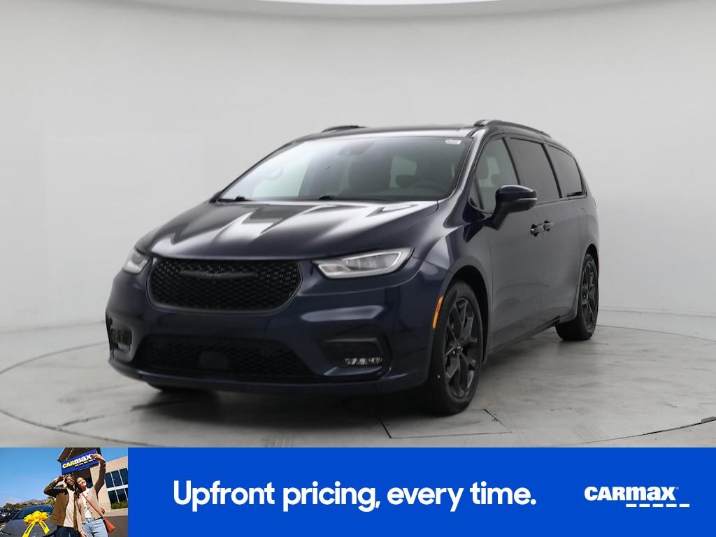 used 2023 Chrysler Pacifica car, priced at $33,998
