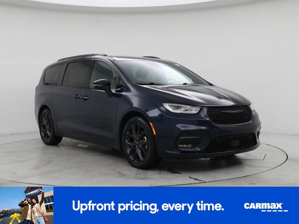 used 2023 Chrysler Pacifica car, priced at $33,998