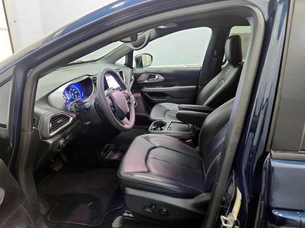 used 2023 Chrysler Pacifica car, priced at $33,998