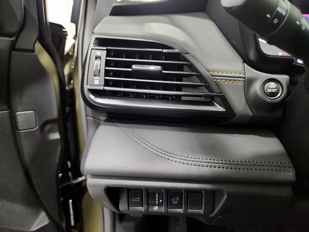 used 2025 Subaru Outback car, priced at $39,998