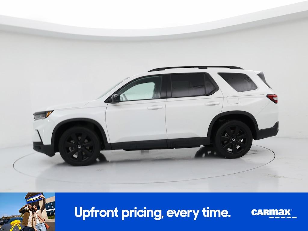 used 2025 Honda Pilot car, priced at $41,998