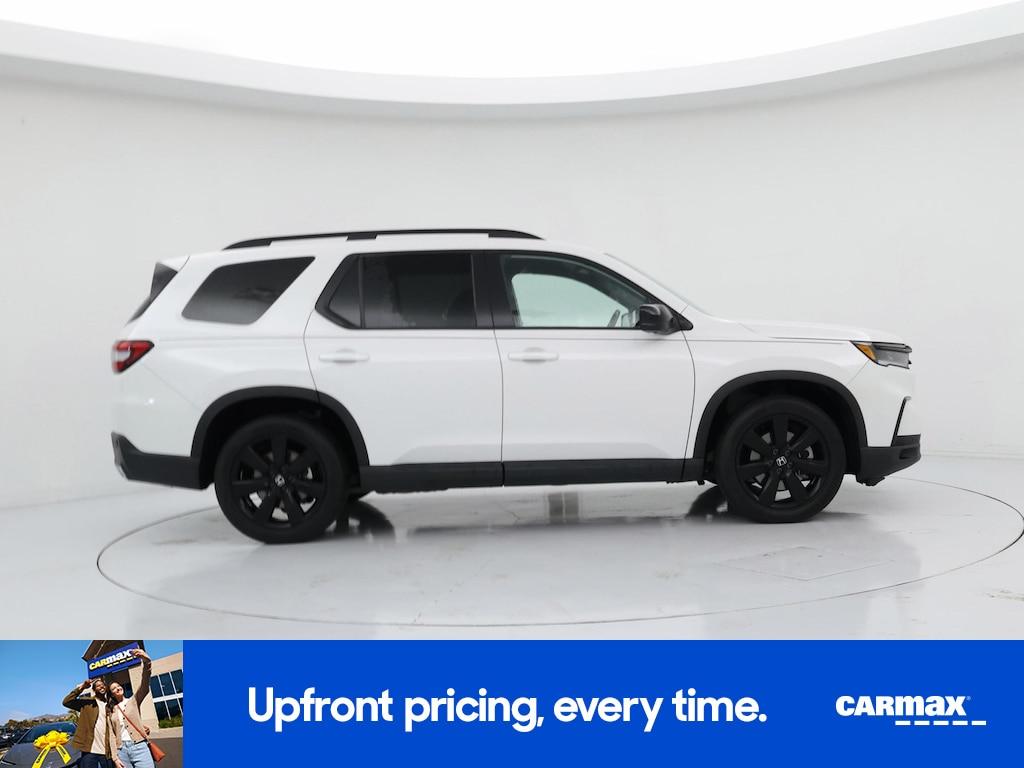 used 2025 Honda Pilot car, priced at $41,998