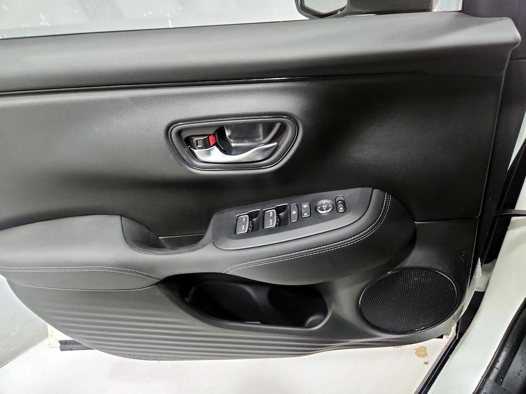 used 2025 Honda HR-V car, priced at $30,998