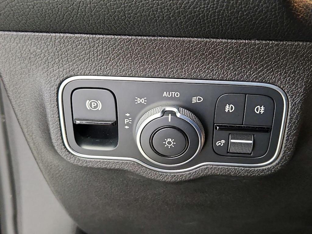 used 2020 Mercedes-Benz GLB 250 car, priced at $24,998