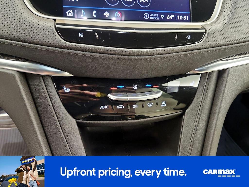 used 2022 Cadillac XT5 car, priced at $33,998