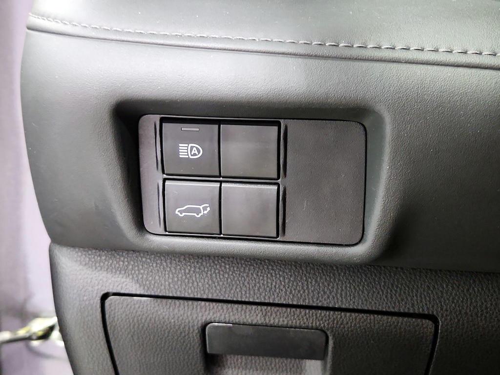 used 2021 Toyota Highlander Hybrid car, priced at $34,998
