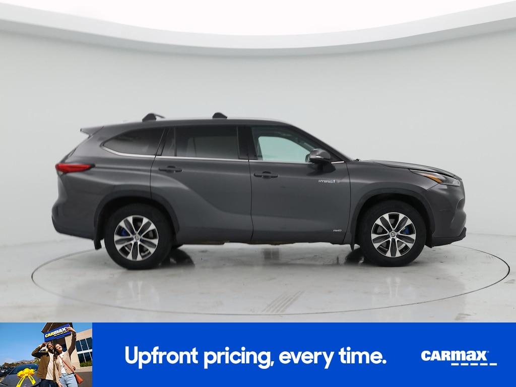 used 2021 Toyota Highlander Hybrid car, priced at $34,998