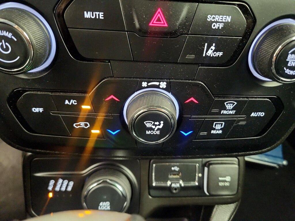 used 2021 Jeep Renegade car, priced at $18,998
