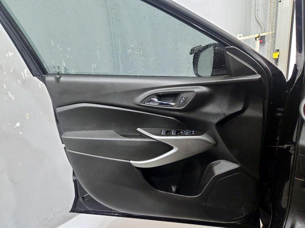 used 2024 Chevrolet Trax car, priced at $22,998